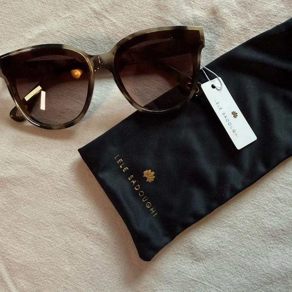 NWT Lele Sadoughi Women's Tortoiseshell Cat-Eye Sunglasses - Brown